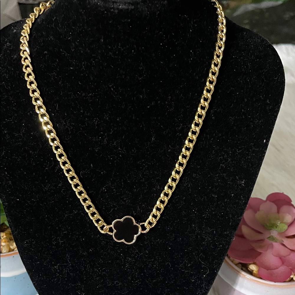 Fashion Jewelry Gold Necklace and Bracelet Set with Black Charm - Picture 2 of 3